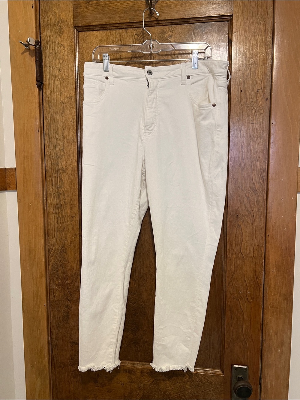 A&F White Frayed Hem Jeans